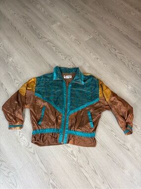 Vintage-Inspired Brown & Teal Ski Jacket